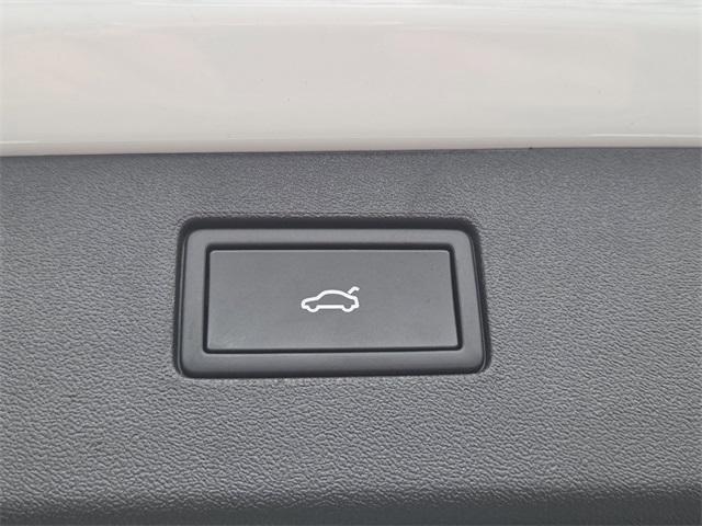 new 2026 Volkswagen Tiguan car, priced at $39,105