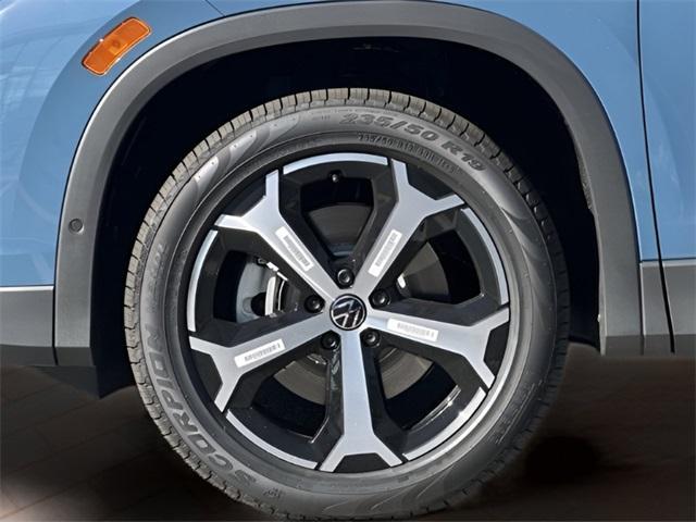 new 2025 Volkswagen Tiguan car, priced at $32,121