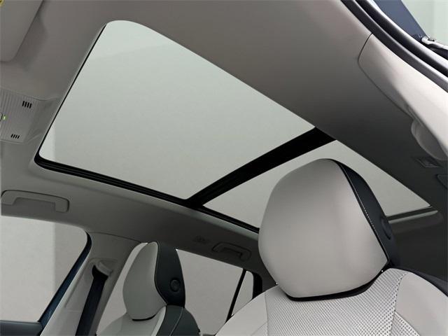 new 2025 Volkswagen Tiguan car, priced at $32,121