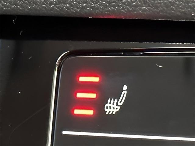 new 2025 Volkswagen Jetta car, priced at $25,039