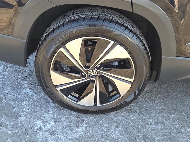 used 2025 Volkswagen Taos car, priced at $24,981