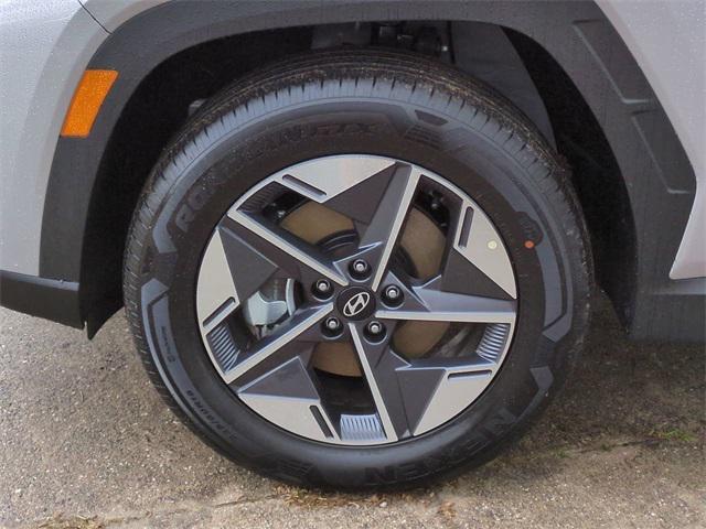 new 2026 Hyundai TUCSON Hybrid car, priced at $32,343