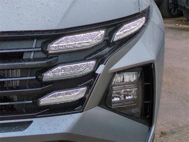 new 2026 Hyundai TUCSON Hybrid car, priced at $32,343