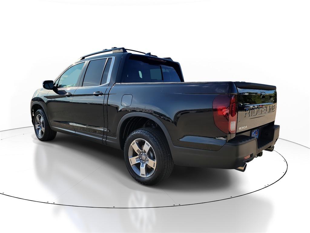 used 2025 Honda Ridgeline car, priced at $36,392
