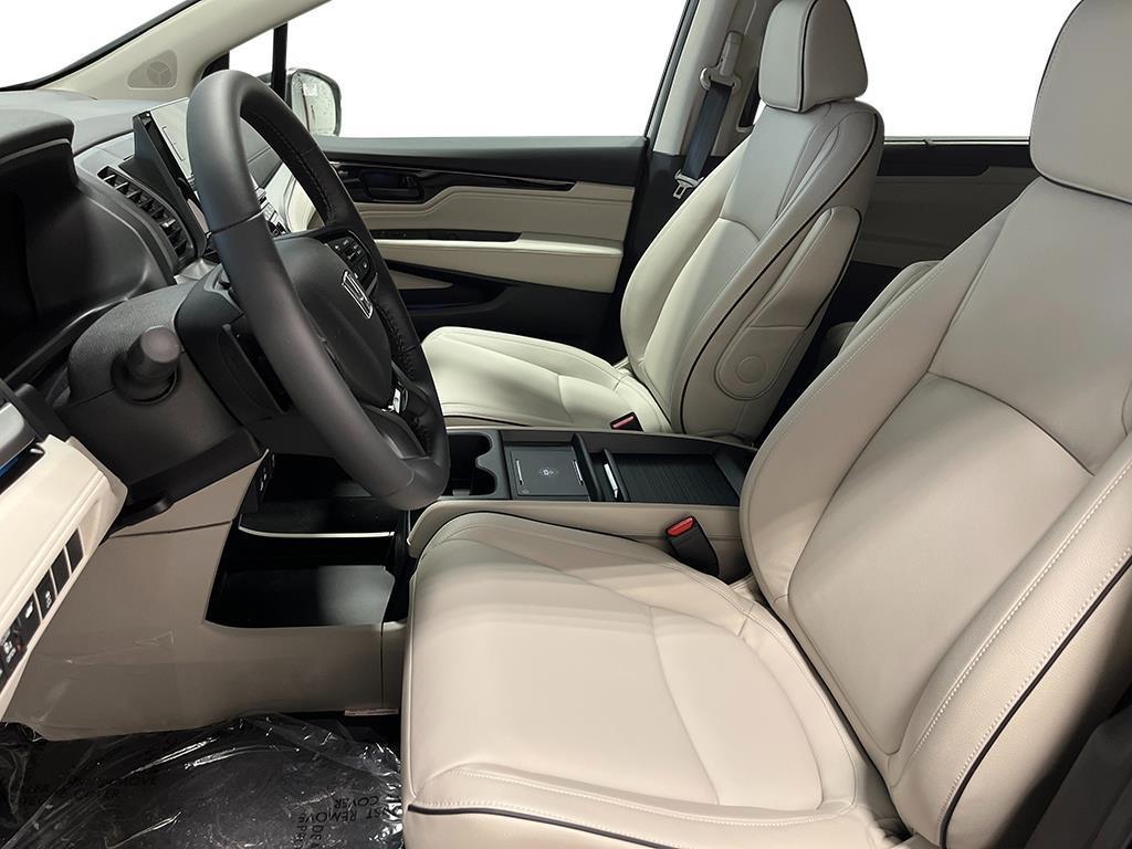 new 2026 Honda Odyssey car, priced at $48,990