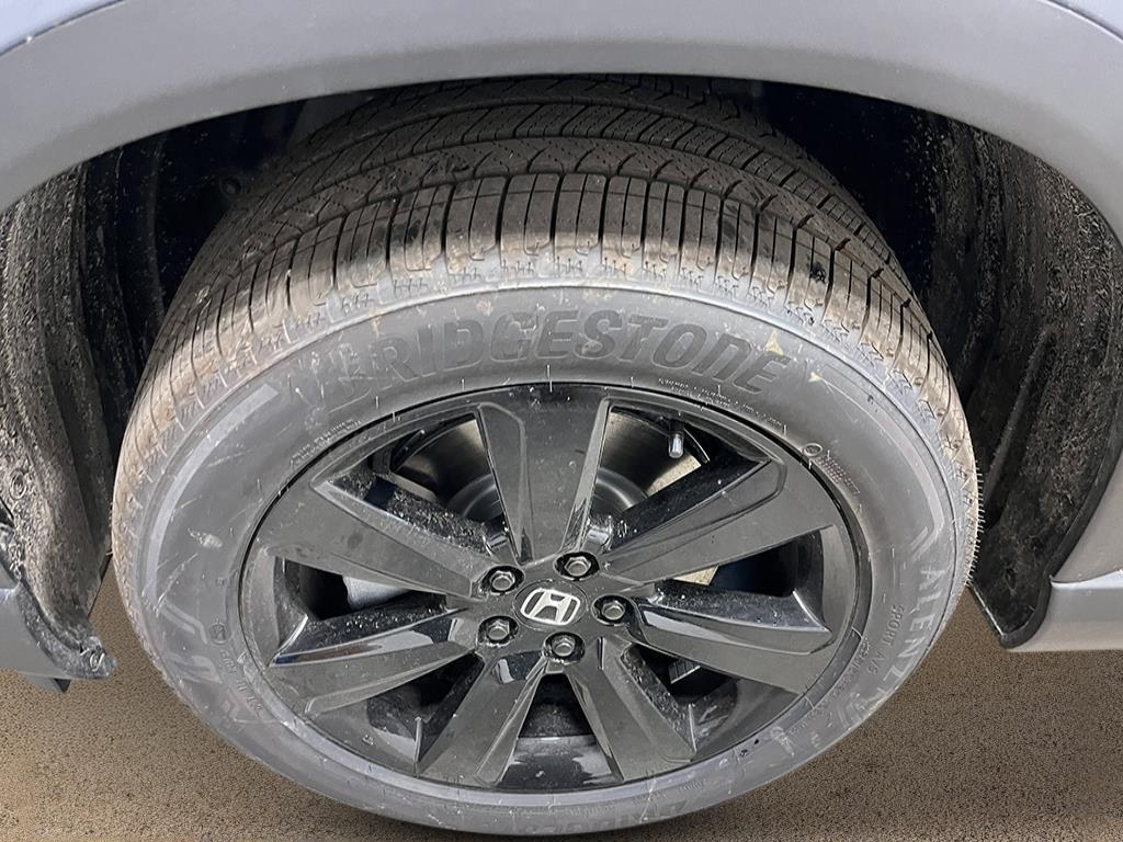 new 2025 Honda Pilot car, priced at $55,030