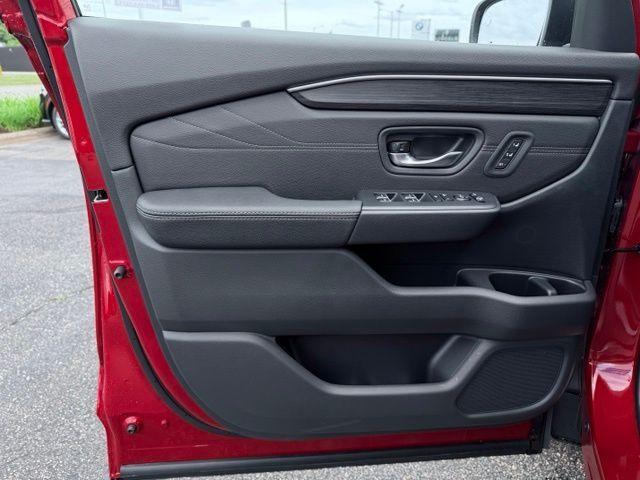 new 2026 Honda Pilot car, priced at $53,549
