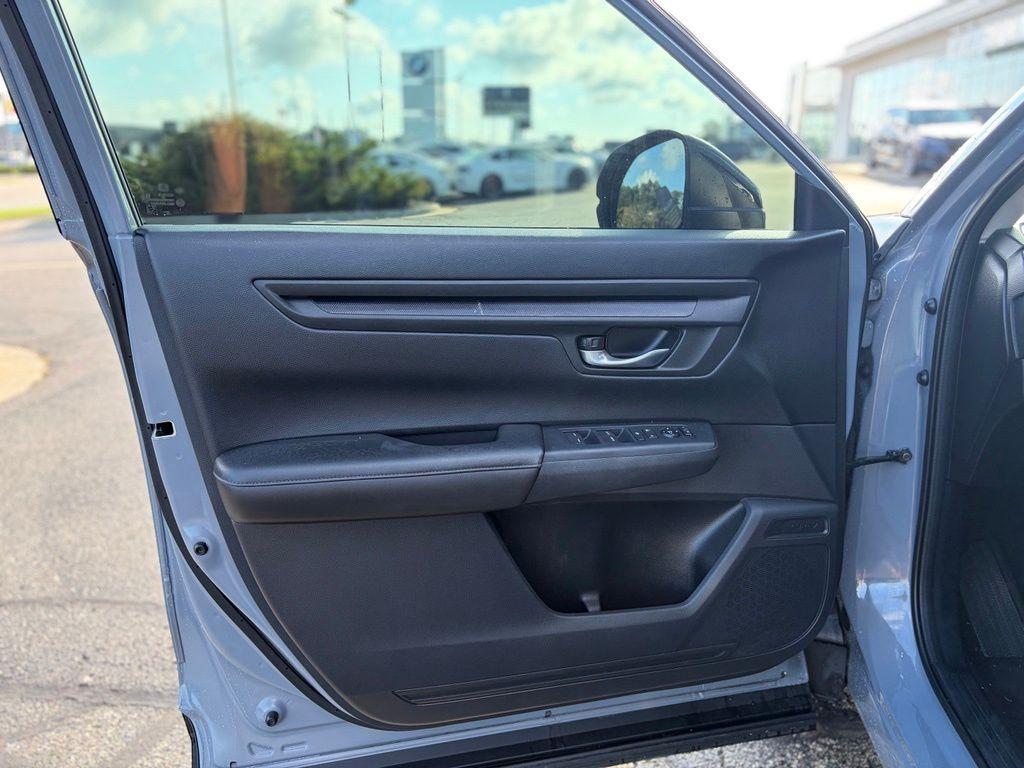 used 2023 Honda CR-V car, priced at $29,666