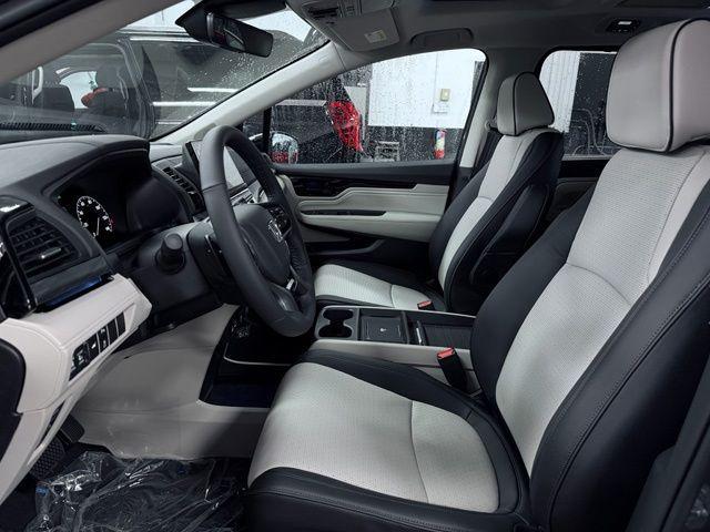 new 2026 Honda Odyssey car, priced at $54,454