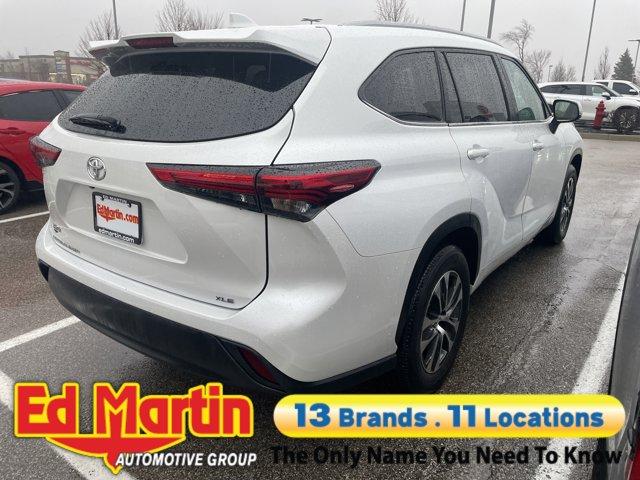 used 2023 Toyota Highlander car, priced at $35,373