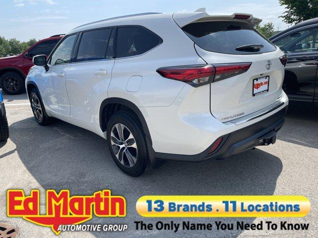 used 2020 Toyota Highlander car, priced at $23,794