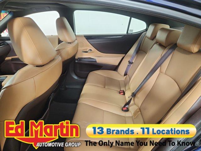 used 2019 Lexus ES 350 car, priced at $25,209