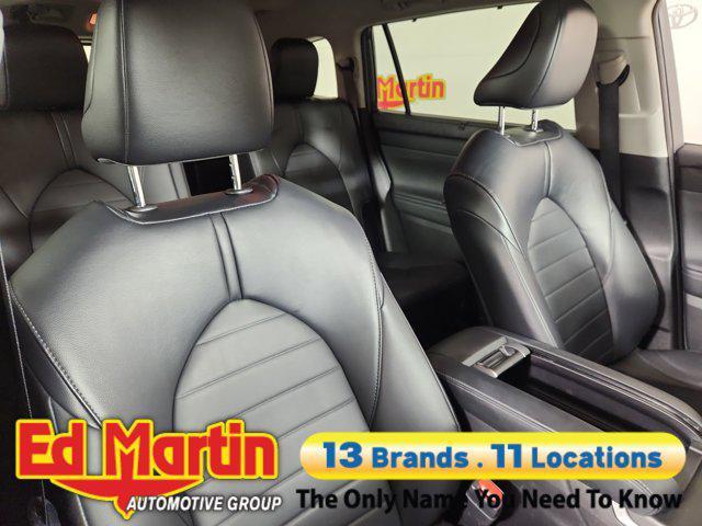 used 2023 Toyota Highlander Hybrid car, priced at $39,987
