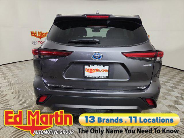 used 2023 Toyota Highlander Hybrid car, priced at $39,987