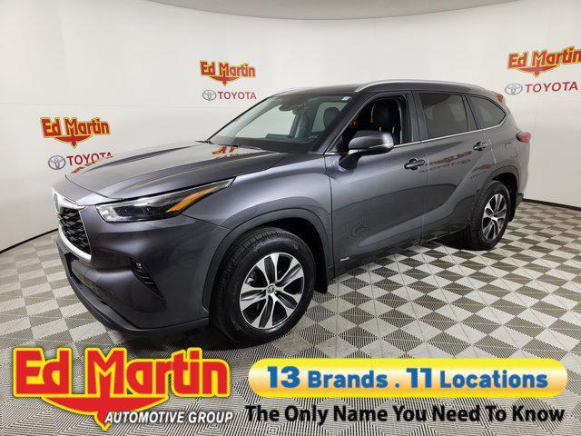 used 2023 Toyota Highlander Hybrid car, priced at $39,987