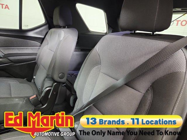used 2023 Chevrolet Traverse car, priced at $25,981