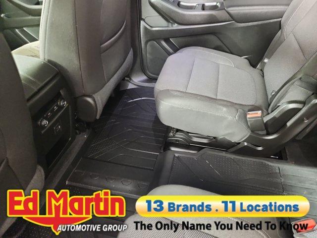 used 2023 Chevrolet Traverse car, priced at $25,981
