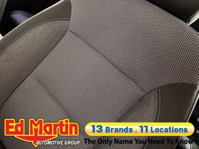 used 2023 Chevrolet Traverse car, priced at $25,981