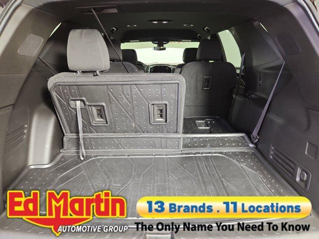 used 2023 Chevrolet Traverse car, priced at $25,981