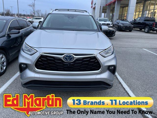 used 2024 Toyota Highlander Hybrid car, priced at $45,777