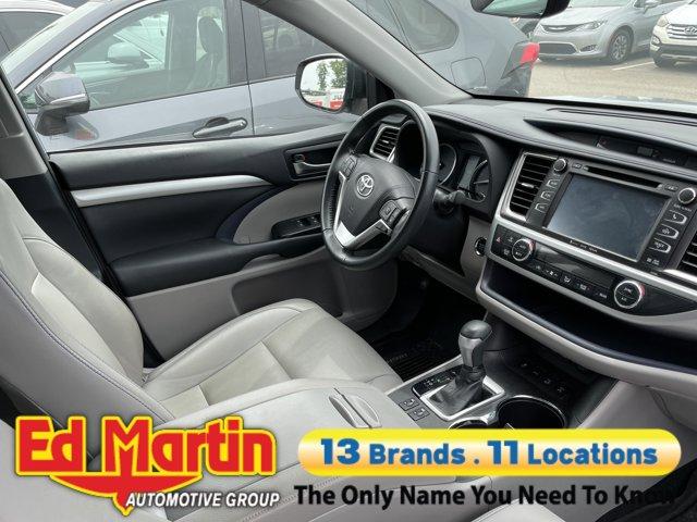 used 2019 Toyota Highlander car, priced at $27,681