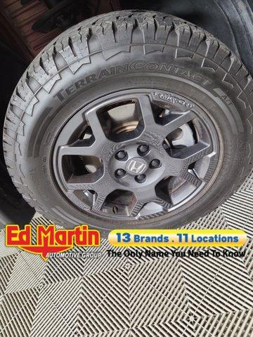 used 2025 Honda Pilot car, priced at $42,997