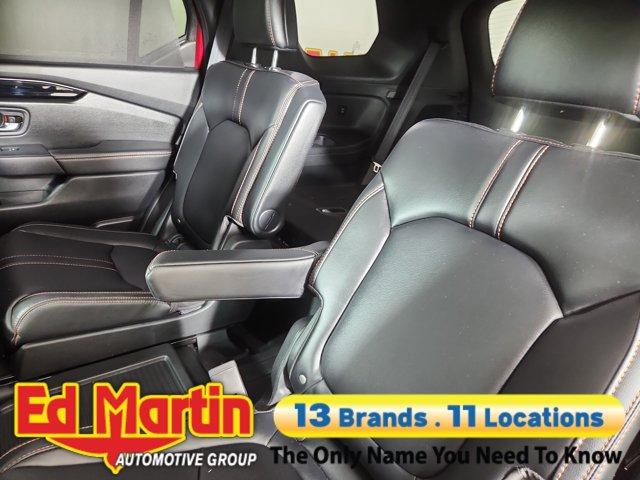 used 2025 Honda Pilot car, priced at $42,997