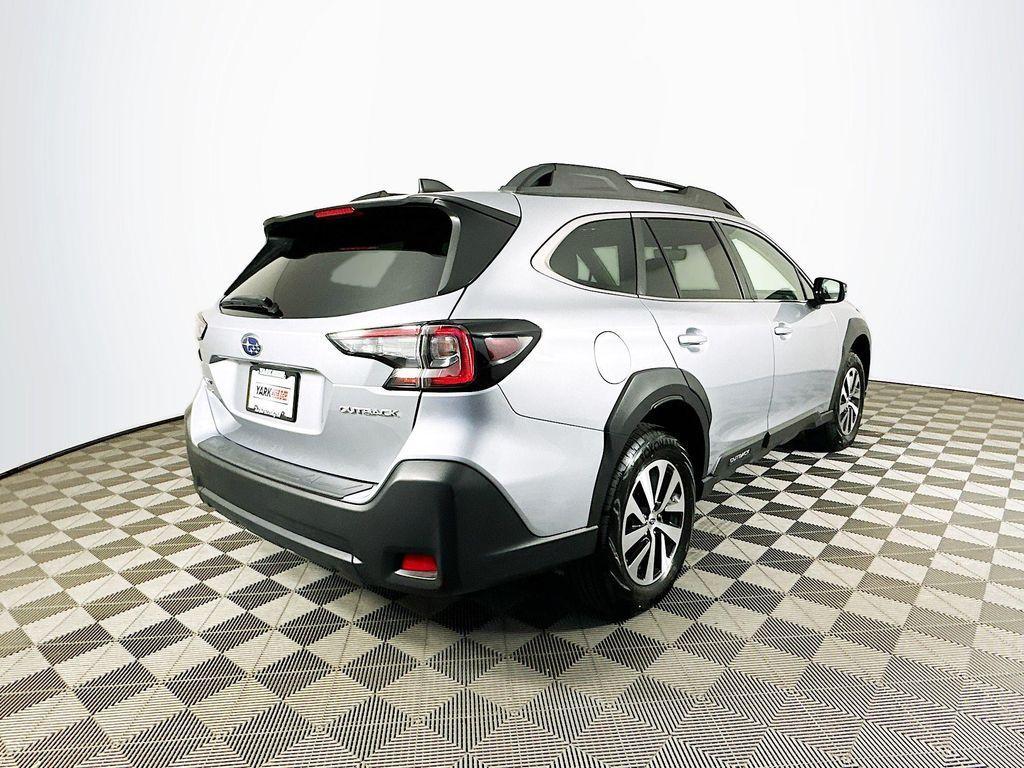 used 2025 Subaru Outback car, priced at $30,900