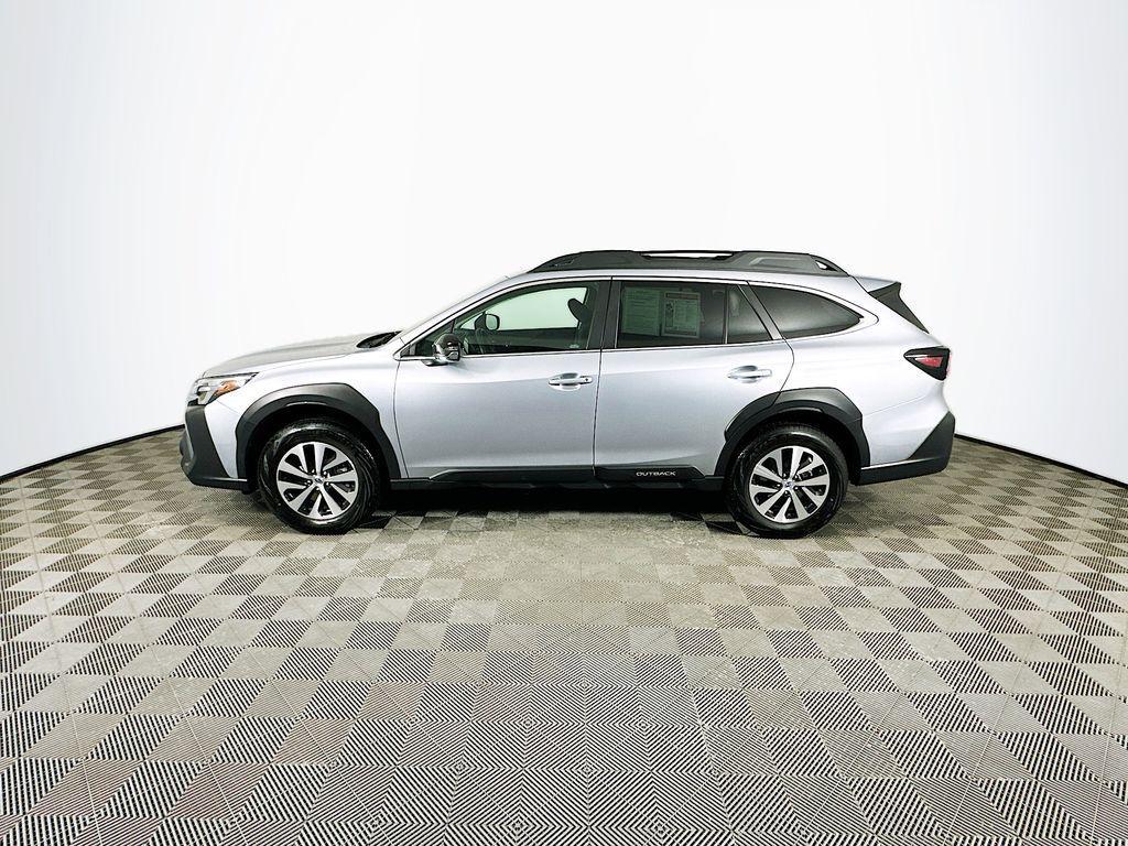 used 2025 Subaru Outback car, priced at $31,990