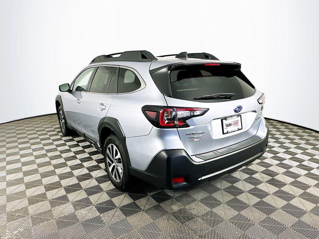 used 2025 Subaru Outback car, priced at $31,990