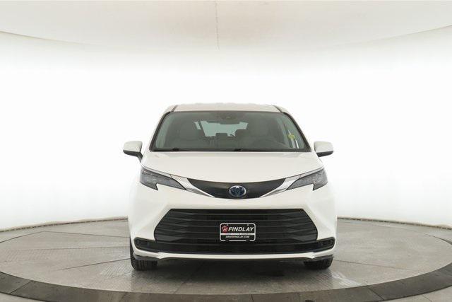 used 2024 Toyota Sienna car, priced at $32,900