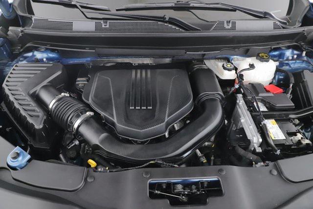 used 2025 Chevrolet Traverse car, priced at $43,900