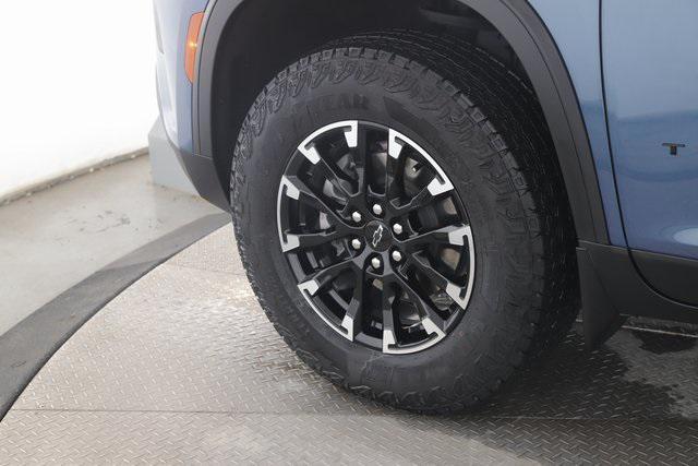 used 2025 Chevrolet Traverse car, priced at $43,900