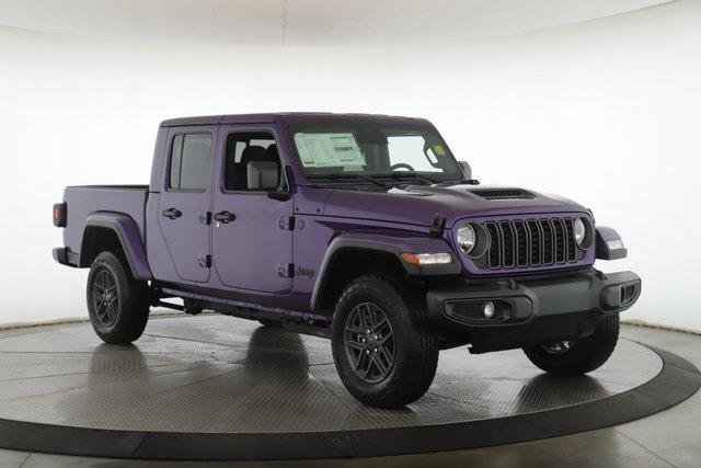 new 2026 Jeep Gladiator car, priced at $43,595