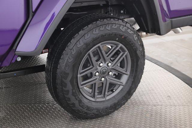 new 2026 Jeep Gladiator car, priced at $43,595