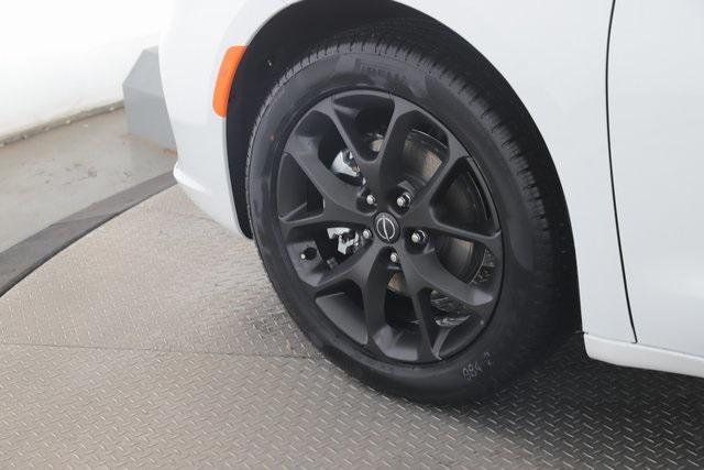 new 2026 Chrysler Pacifica car, priced at $40,910