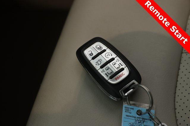 used 2019 Chrysler Pacifica car