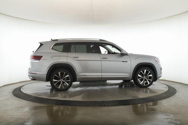 used 2025 Volkswagen Atlas car, priced at $43,499