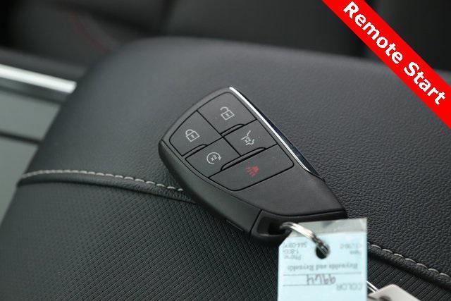 used 2025 Chevrolet Traverse car, priced at $42,900