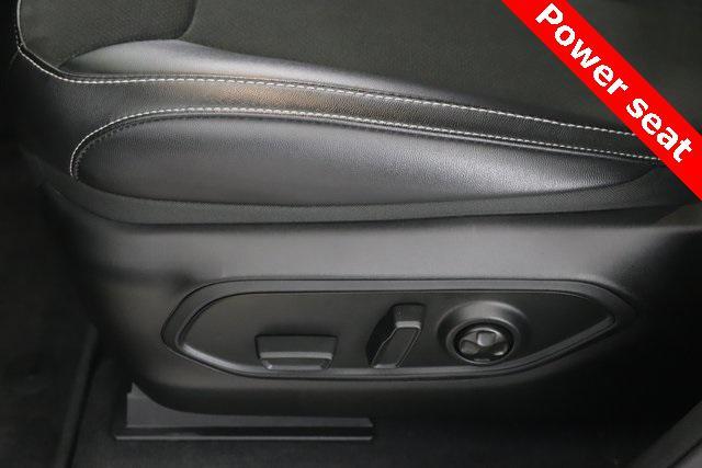 used 2025 Jeep Grand Cherokee car, priced at $34,900