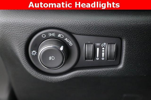 new 2026 Chrysler Pacifica car, priced at $37,640