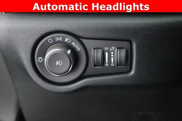 new 2026 Chrysler Pacifica car, priced at $38,135