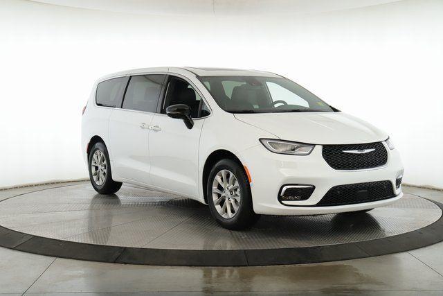 new 2026 Chrysler Pacifica car, priced at $44,230