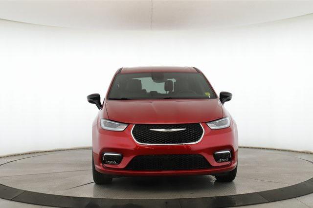 new 2026 Chrysler Pacifica car, priced at $42,125