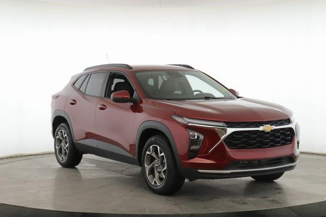 used 2025 Chevrolet Trax car, priced at $20,900