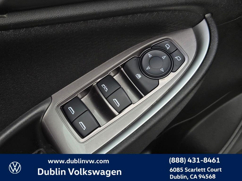 used 2023 Chevrolet Malibu car, priced at $14,991