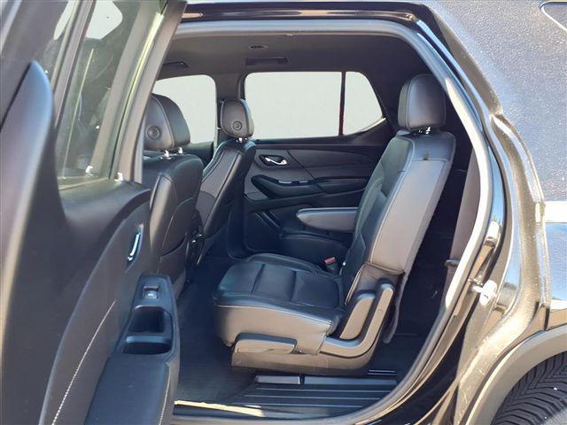 used 2022 Chevrolet Traverse car, priced at $24,690