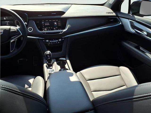 used 2022 Cadillac XT5 car, priced at $31,990