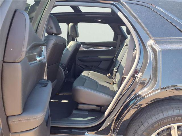 used 2022 Cadillac XT5 car, priced at $31,990