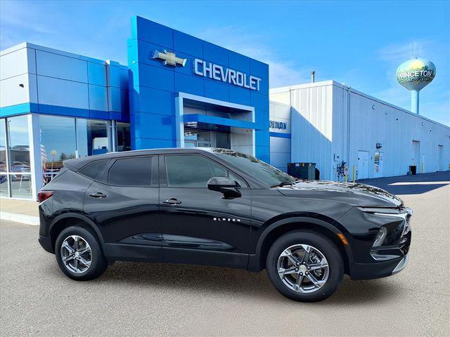 used 2025 Chevrolet Blazer car, priced at $30,290